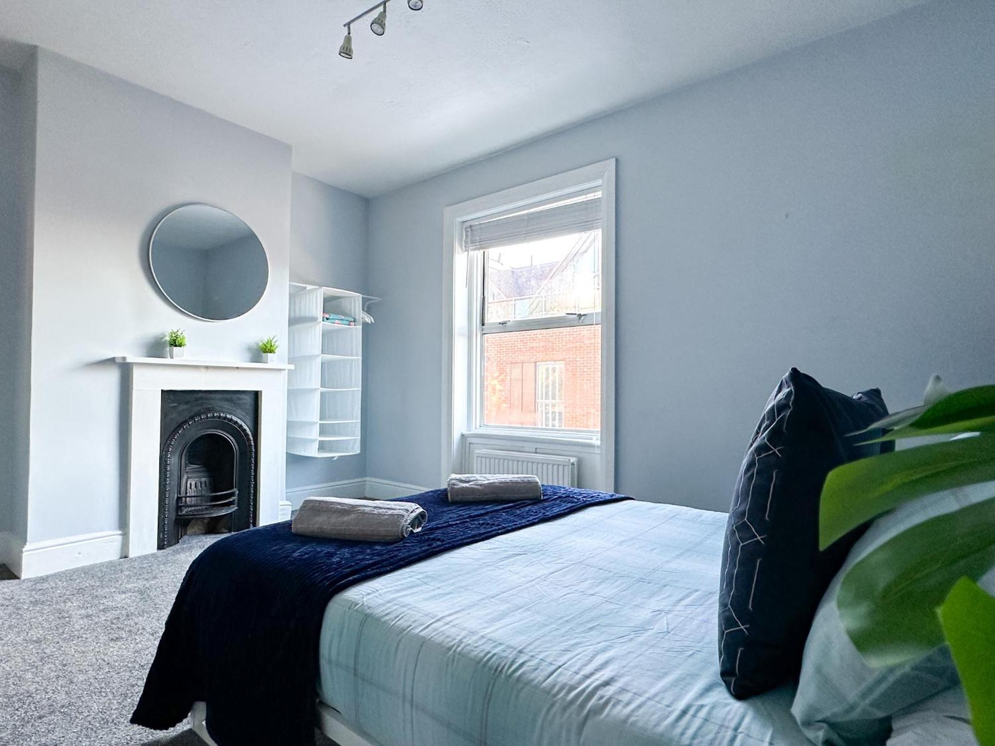 Stylish 3-Bedroom Home In Canterbury City-Centre - Superb Location! Экстерьер фото